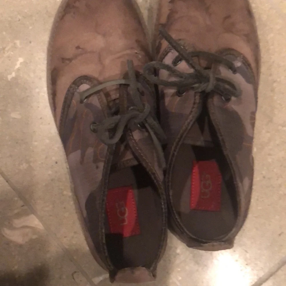 Ugg camouflage genuine leather & textile chukka boot, size 7